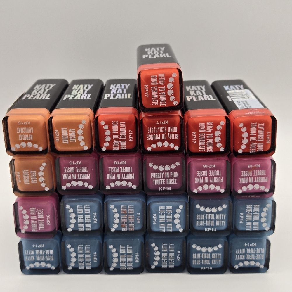Covergirl Katy Kat Pearl Lipstick collection of 25, 4 different shades. Sealed